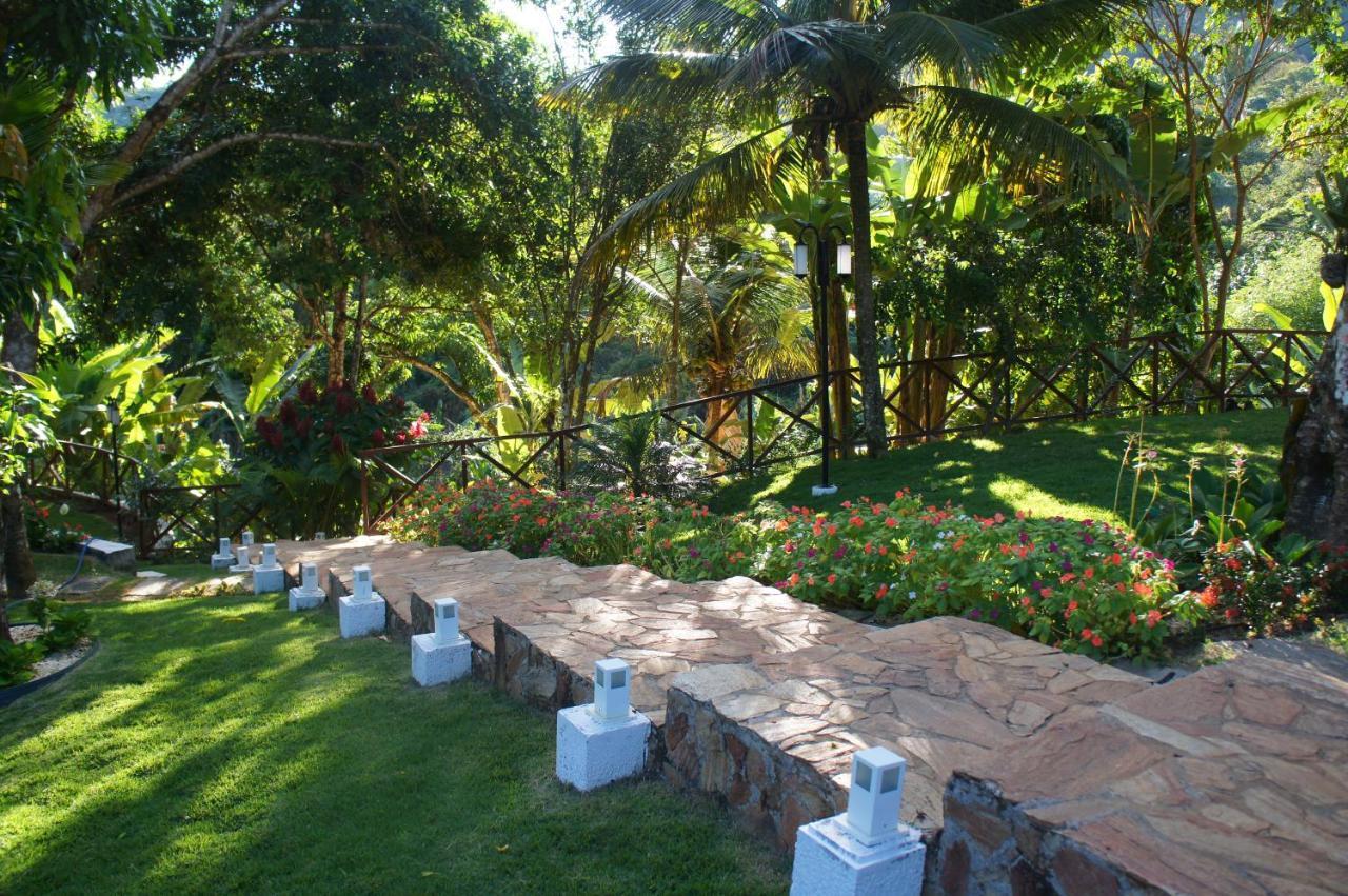 Hotel Cantinho Flores